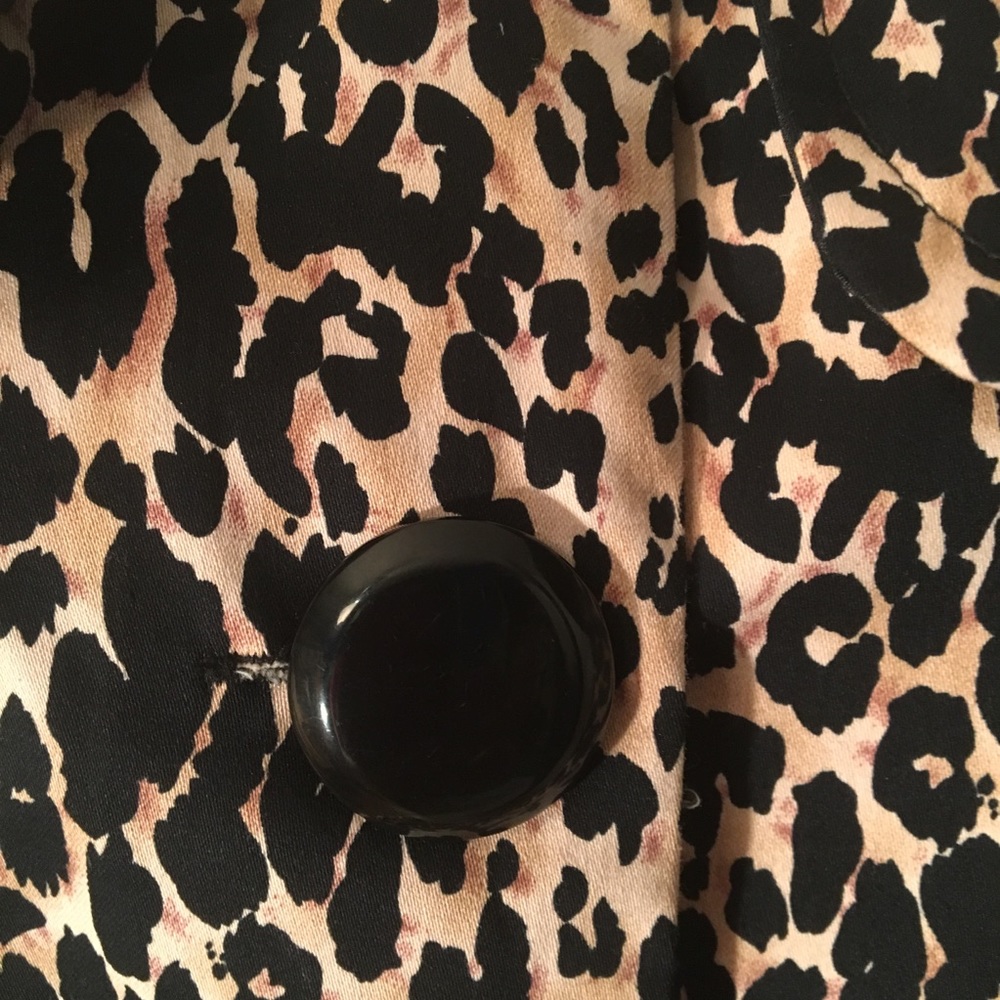 Luii Leopard Printed Button Belt & Pocket Jacket - image 3